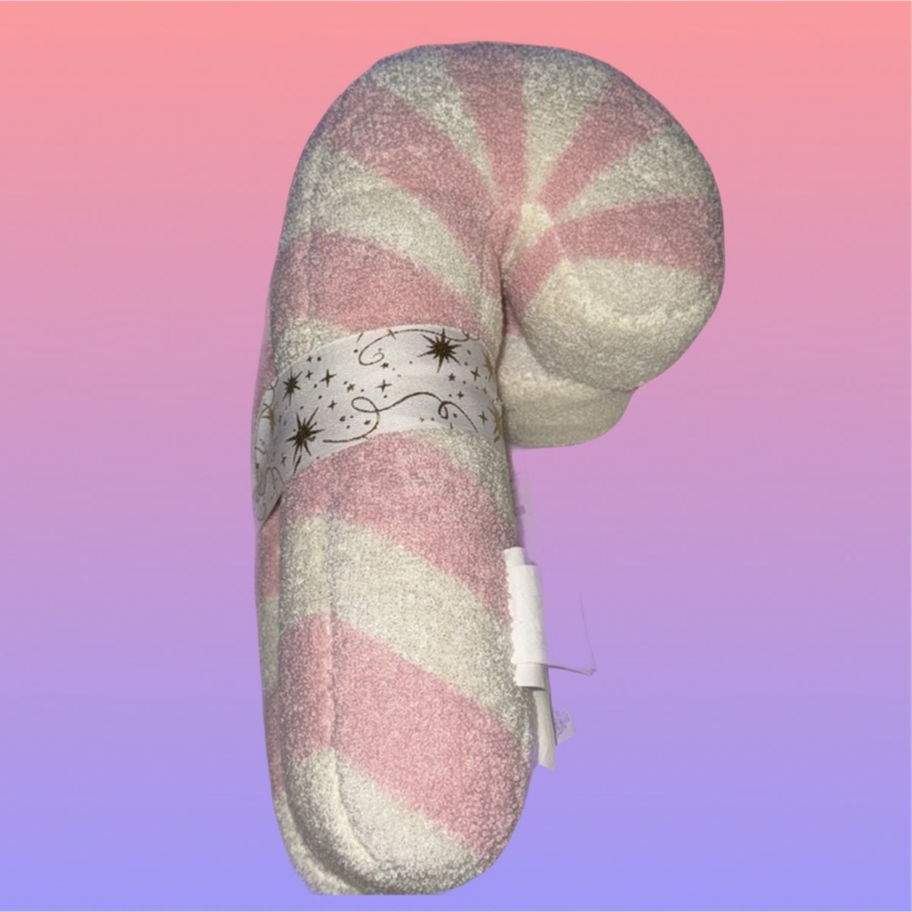 Cynthia Rowley Pink & White Candy Cane Peppermint Pillows Set of 2!